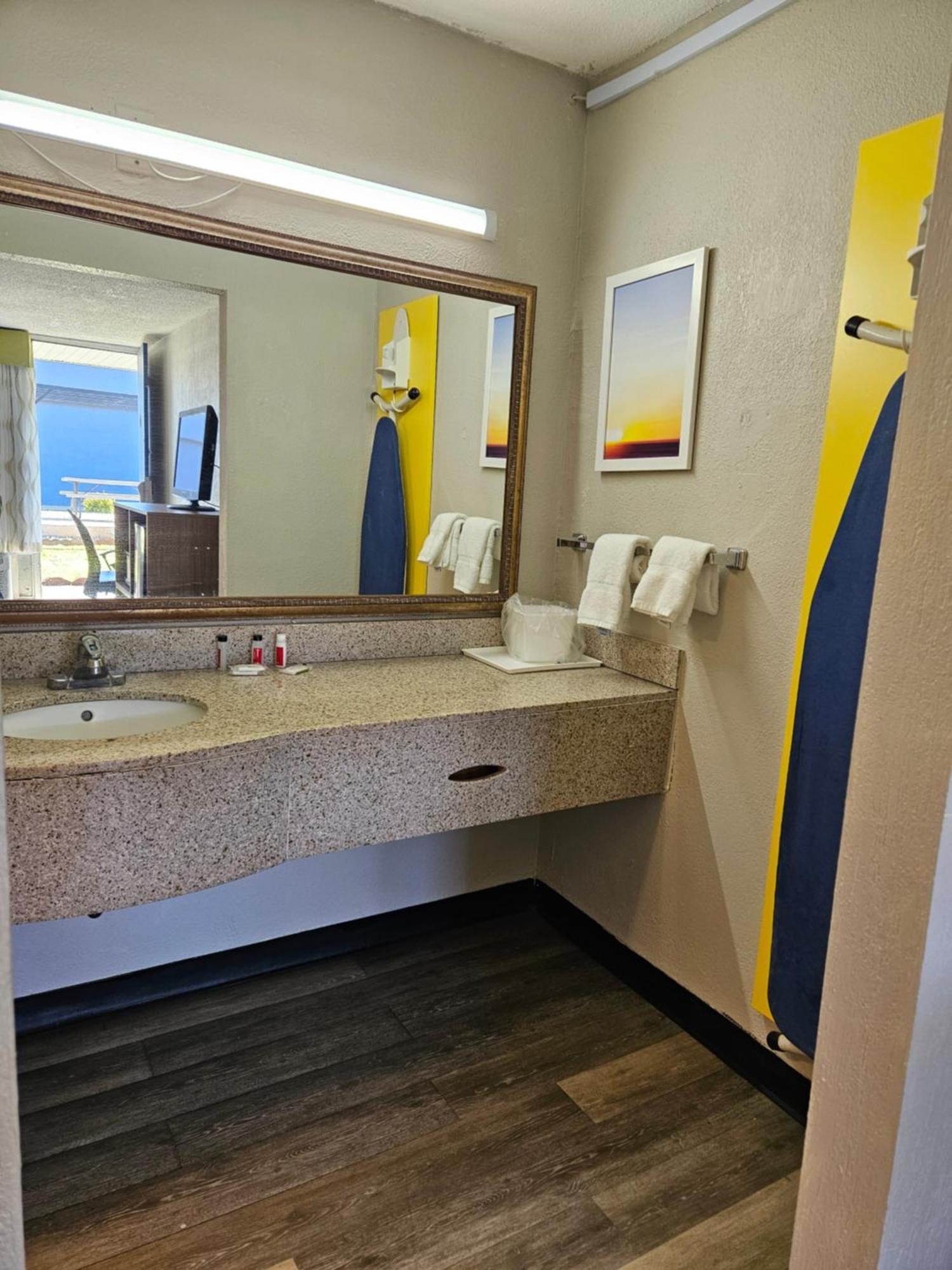Days Inn By Wyndham Washington Luaran gambar